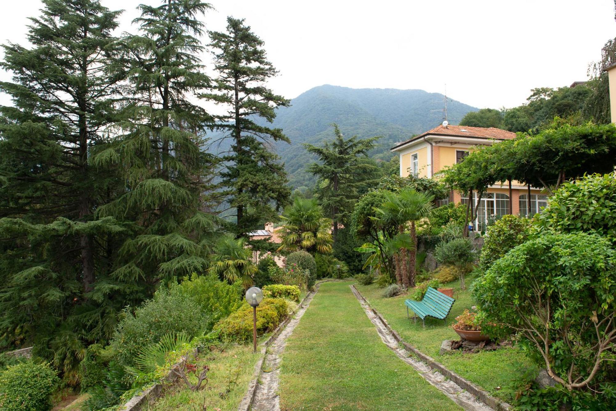 Appartamento "Bella Vista" Sul Lago Di Como Faggeto Lario Exteriör bild